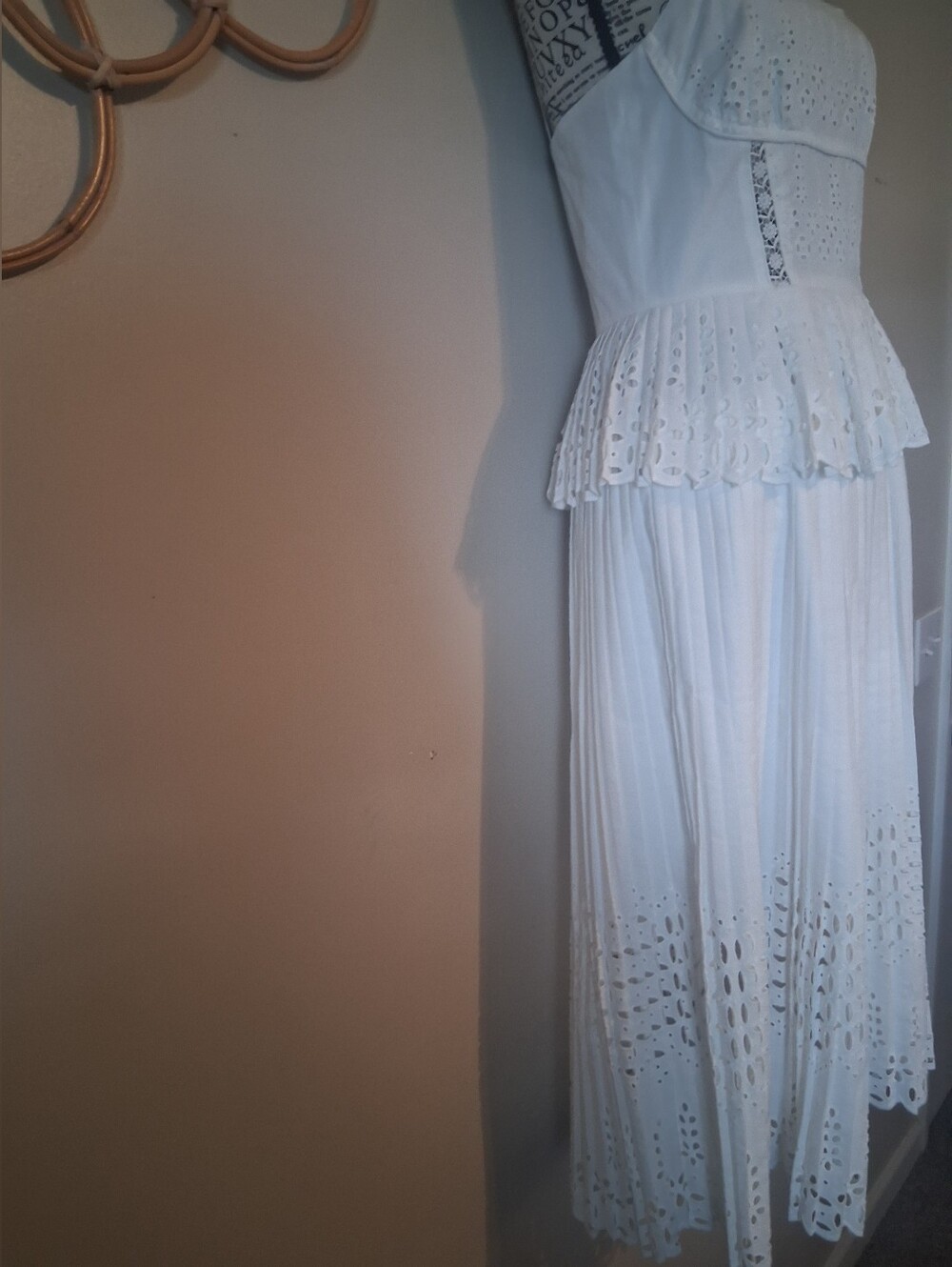 Gianni Bini White Eyelet Midi Dress with Spaghetti Straps Size 4 P2P 16 - Picture 5 of 12